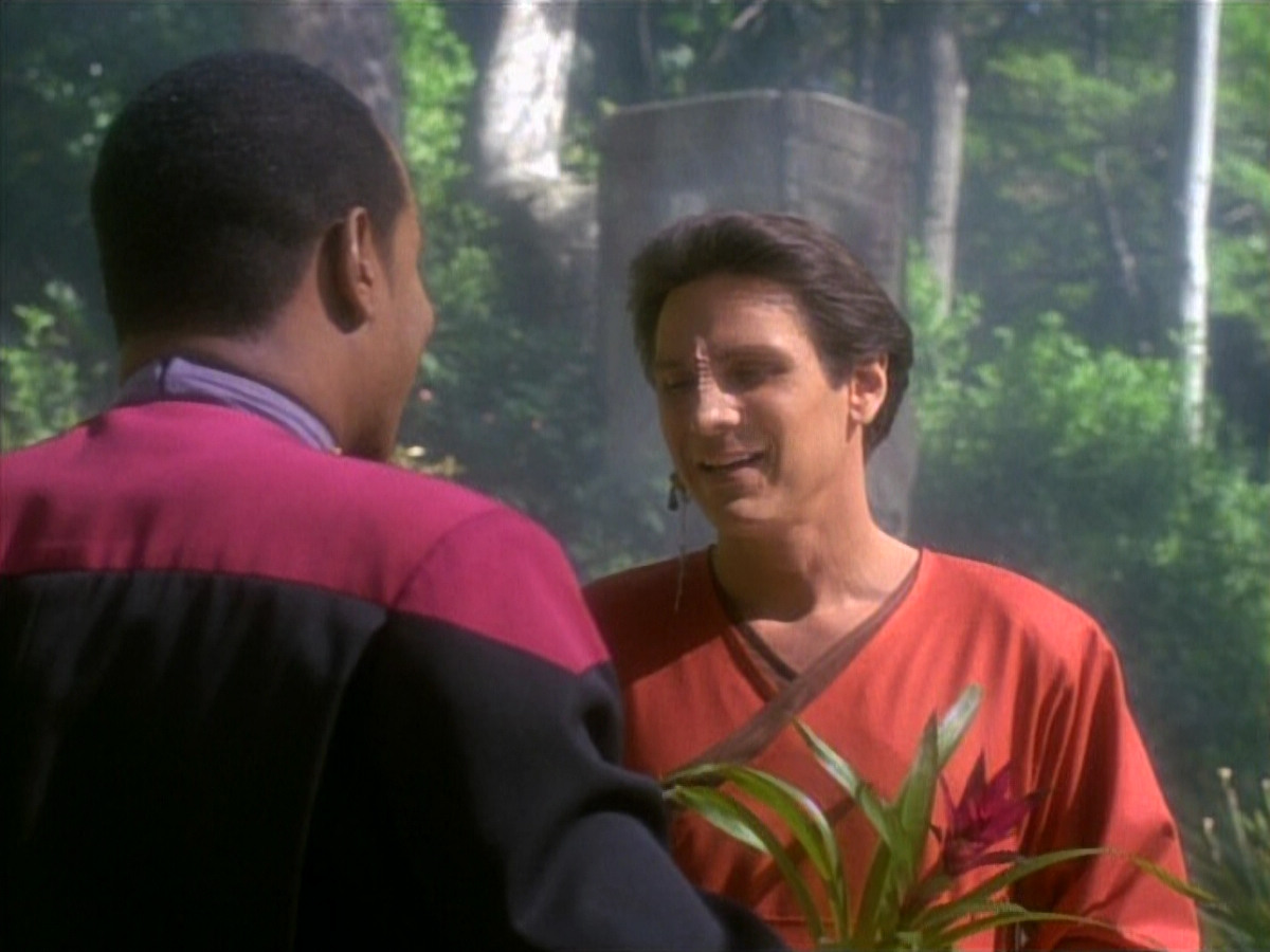 extant_StarTrekDS9_1x20-InTheHandsOfTheProphets_01586.jpg