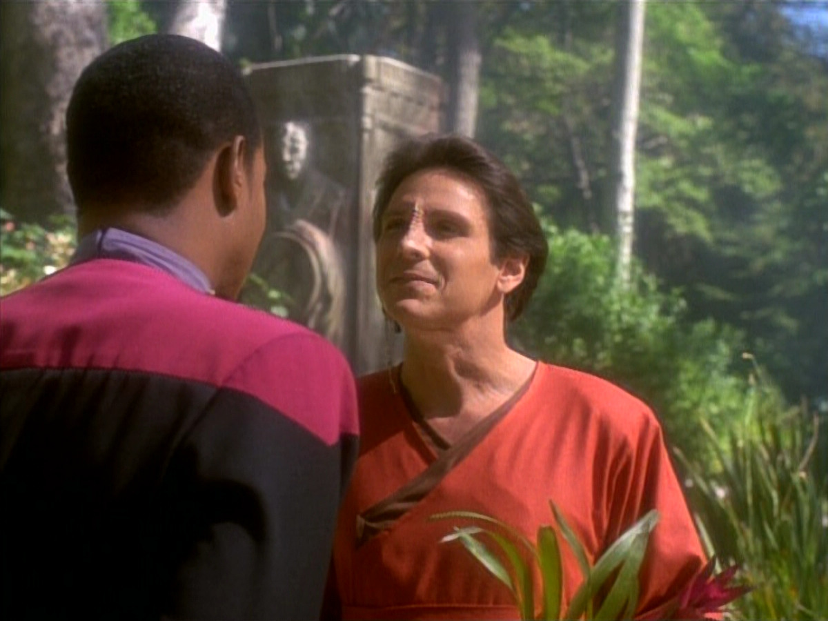 extant_StarTrekDS9_1x20-InTheHandsOfTheProphets_01595.jpg