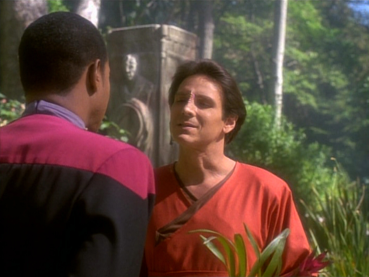 extant_StarTrekDS9_1x20-InTheHandsOfTheProphets_01597.jpg