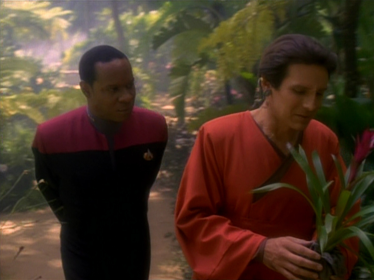 extant_StarTrekDS9_1x20-InTheHandsOfTheProphets_01628.jpg