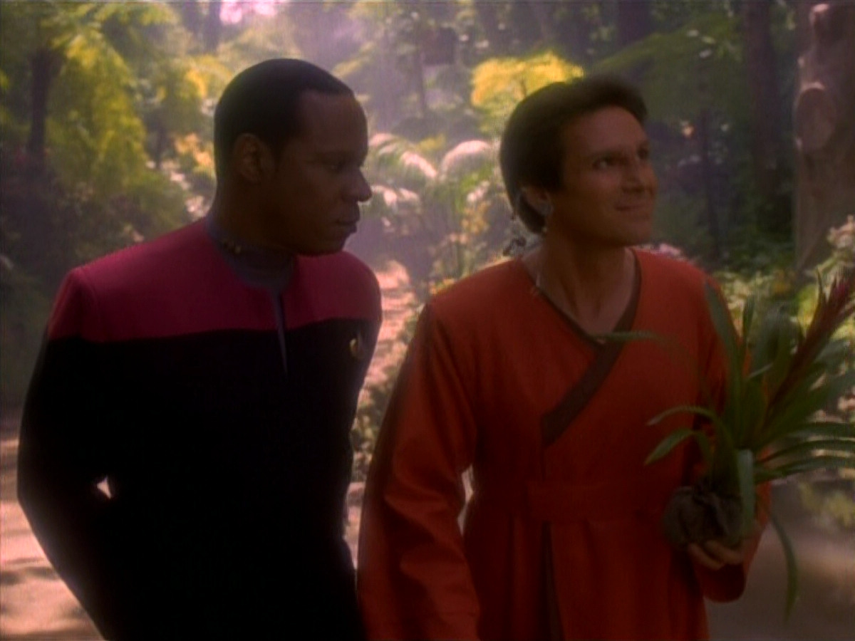 extant_StarTrekDS9_1x20-InTheHandsOfTheProphets_01665.jpg