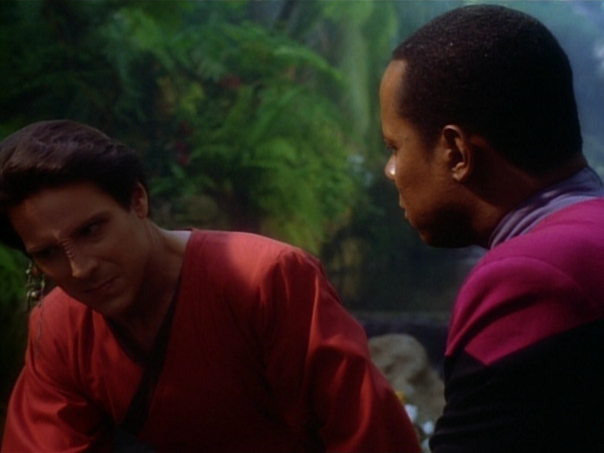 extant_StarTrekDS9_1x20-InTheHandsOfTheProphets_01731.jpg