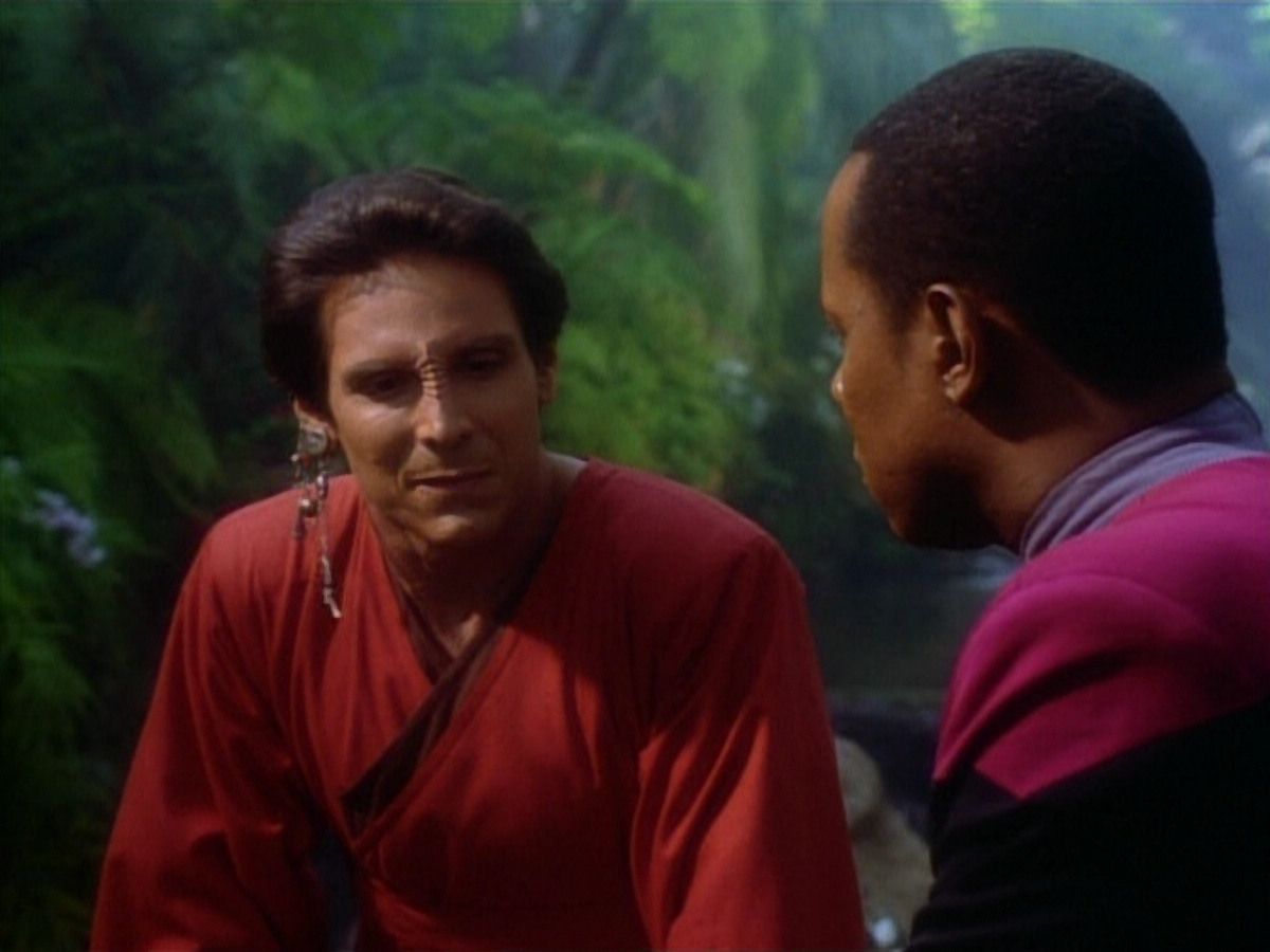 extant_StarTrekDS9_1x20-InTheHandsOfTheProphets_01739.jpg