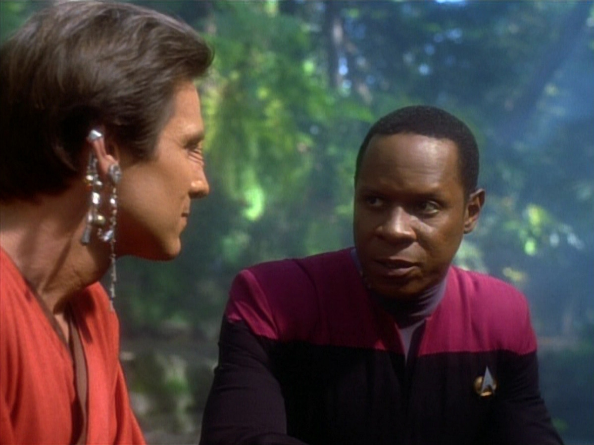 extant_StarTrekDS9_1x20-InTheHandsOfTheProphets_01789.jpg