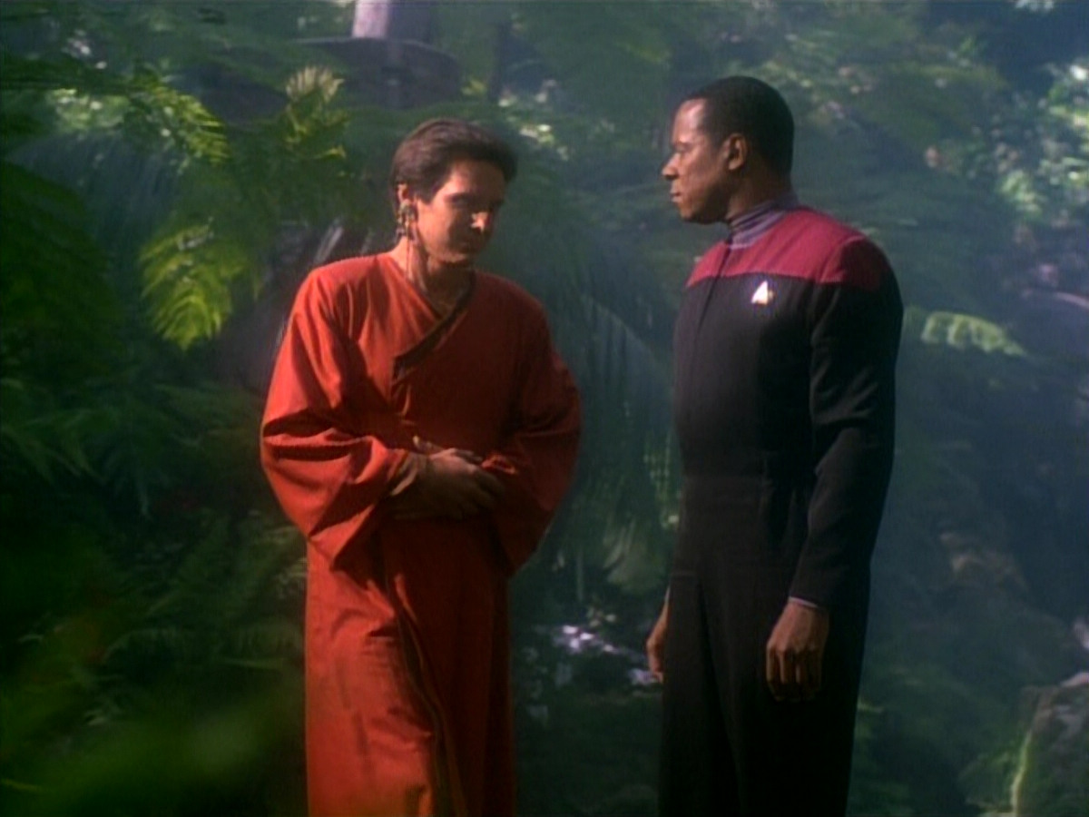 extant_StarTrekDS9_1x20-InTheHandsOfTheProphets_01811.jpg