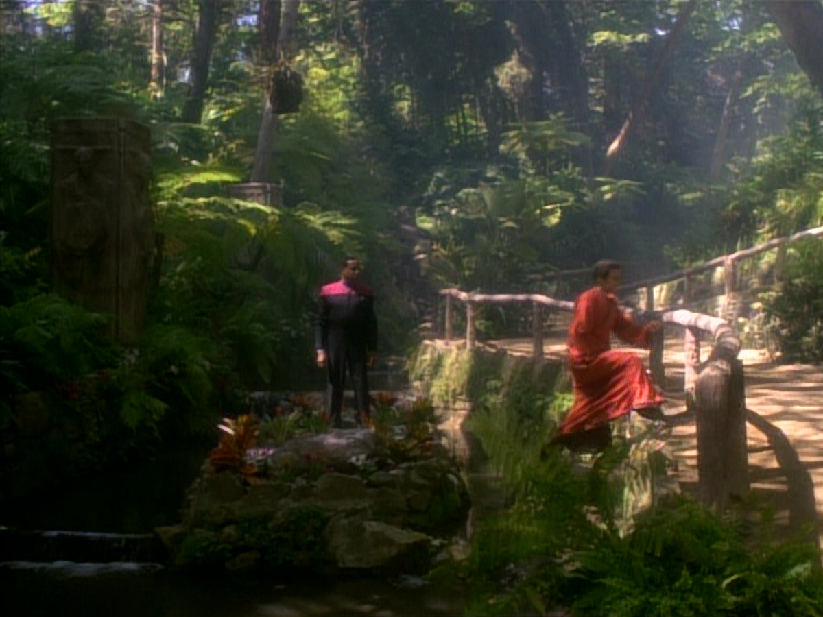 extant_StarTrekDS9_1x20-InTheHandsOfTheProphets_01816.jpg