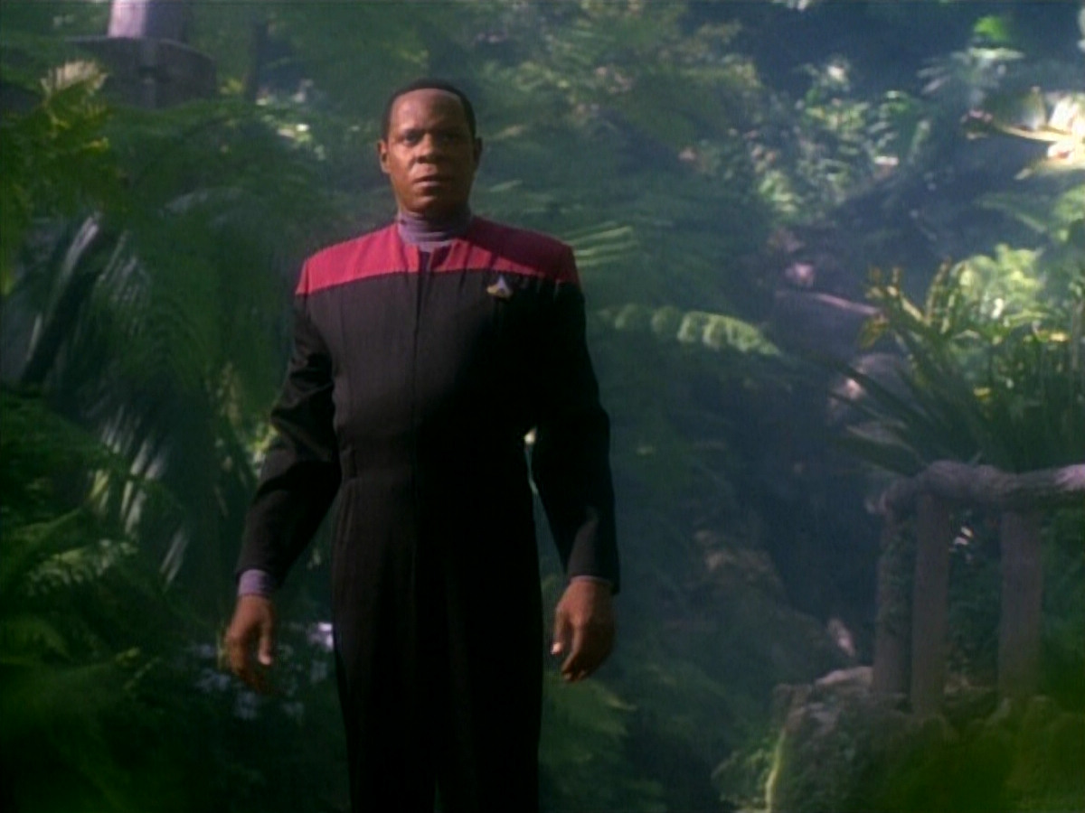 extant_StarTrekDS9_1x20-InTheHandsOfTheProphets_01820.jpg