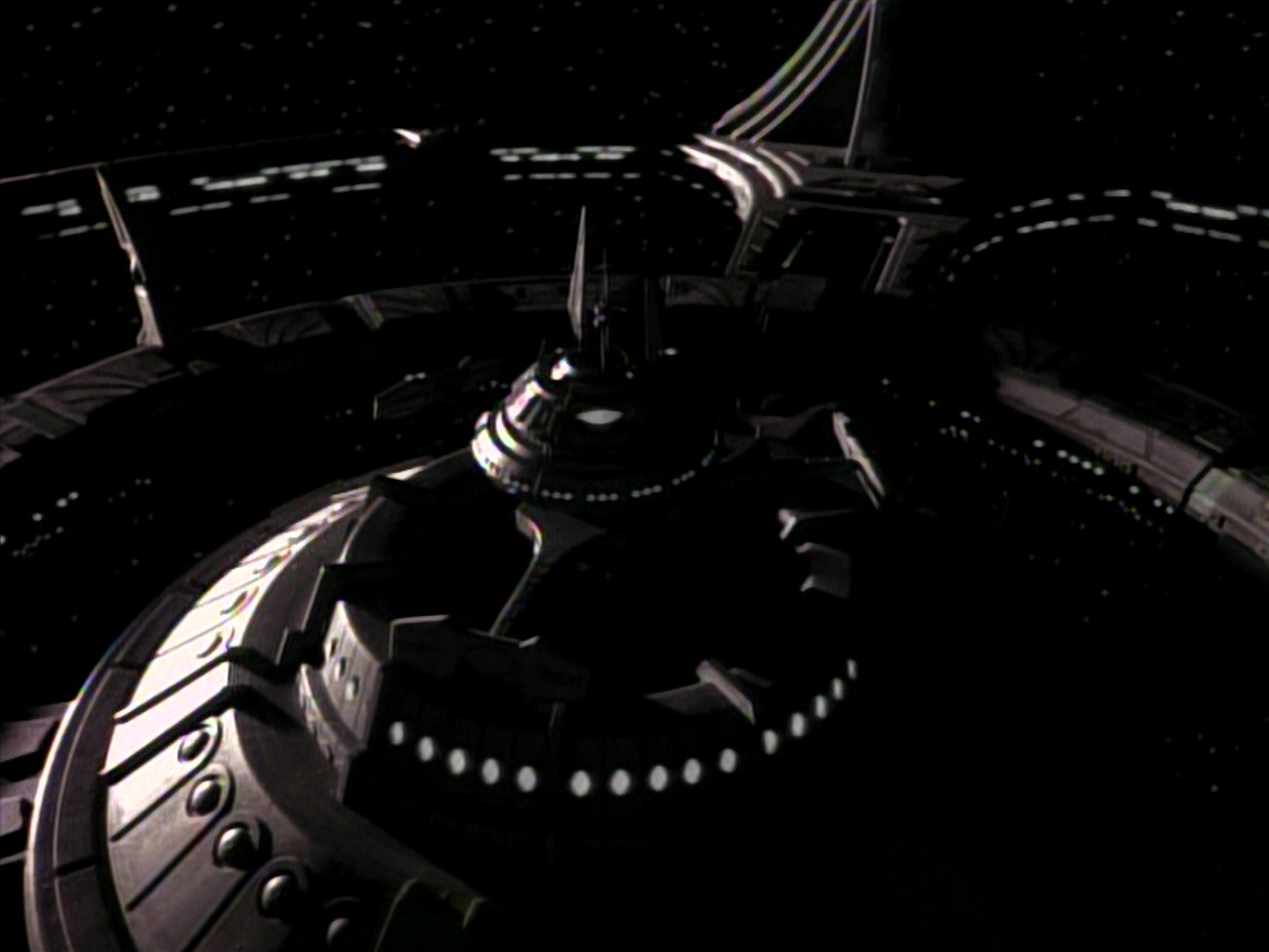 extant_StarTrekDS9_1x20-InTheHandsOfTheProphets_01833.jpg