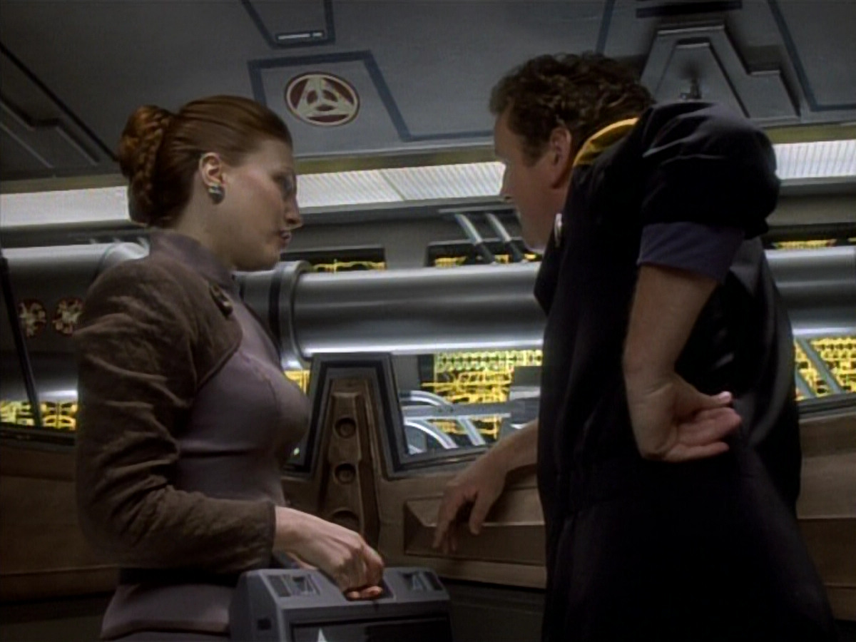 extant_StarTrekDS9_1x20-InTheHandsOfTheProphets_02080.jpg