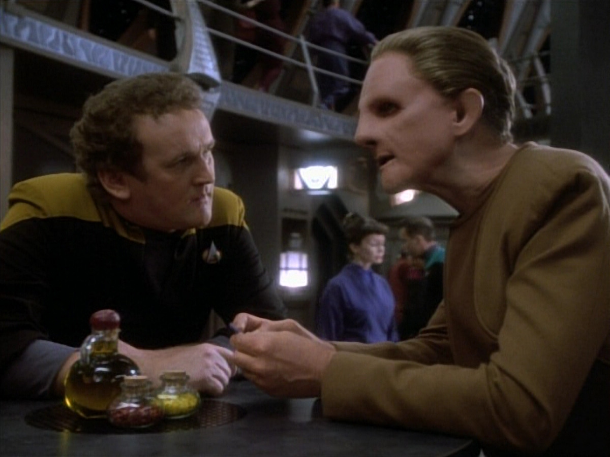extant_StarTrekDS9_1x20-InTheHandsOfTheProphets_02348.jpg
