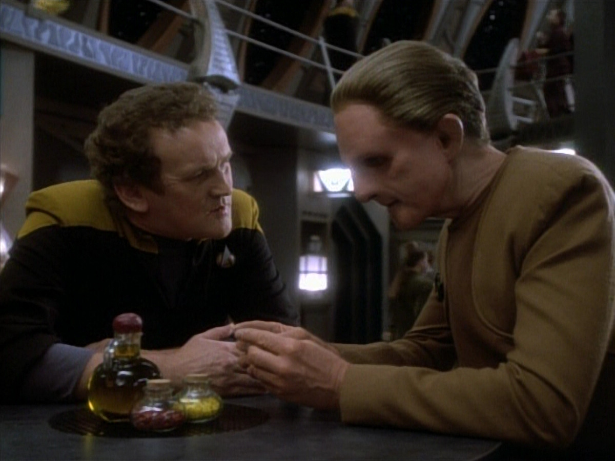 extant_StarTrekDS9_1x20-InTheHandsOfTheProphets_02393.jpg