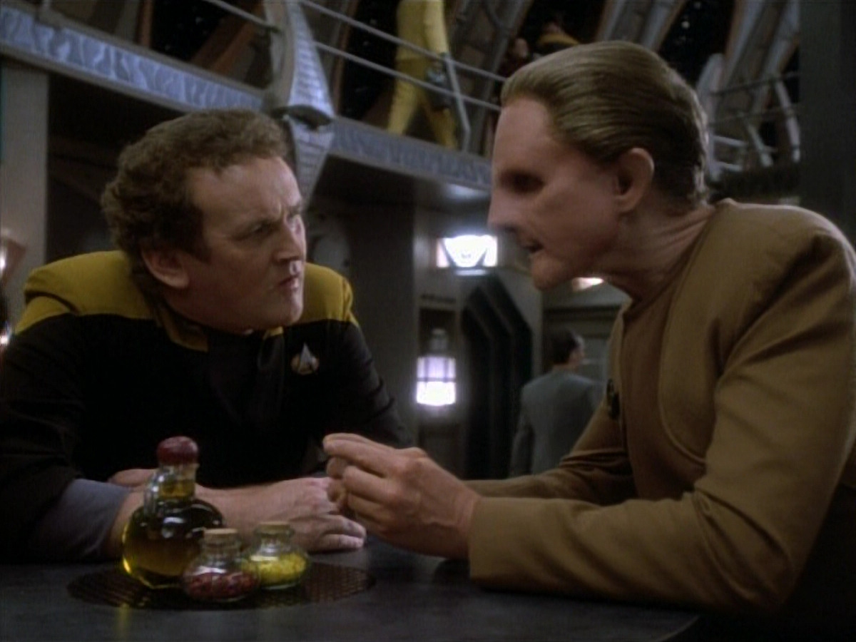 extant_StarTrekDS9_1x20-InTheHandsOfTheProphets_02397.jpg