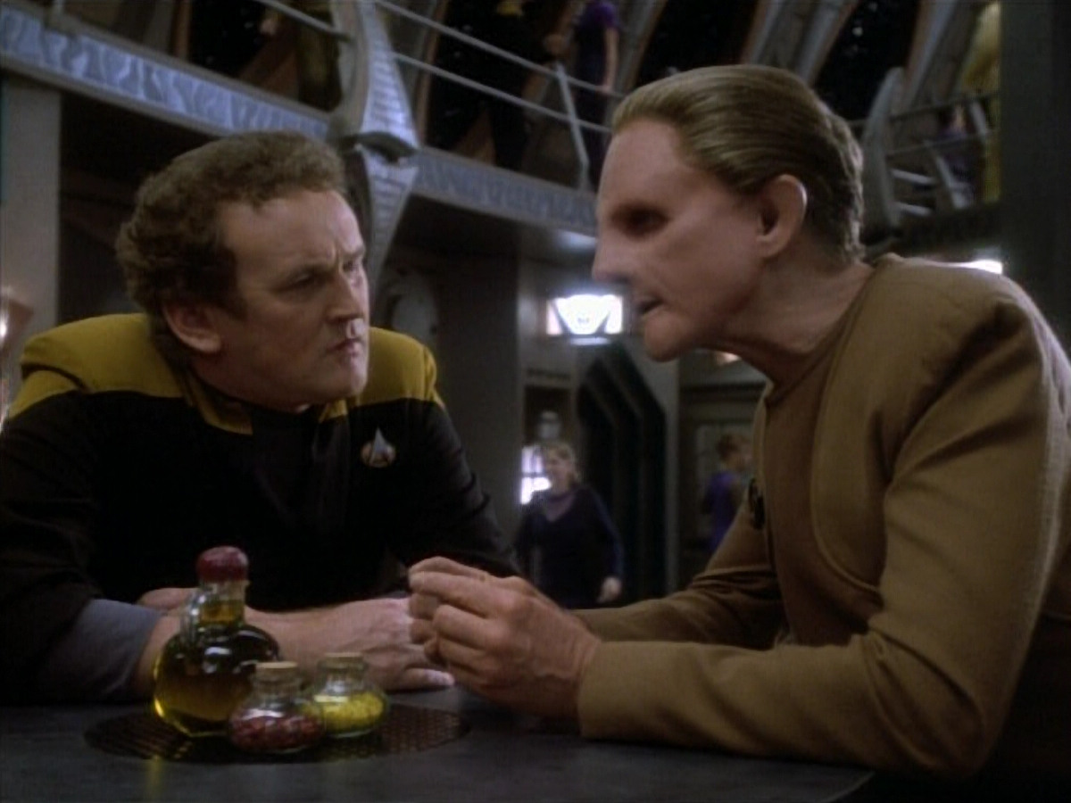 extant_StarTrekDS9_1x20-InTheHandsOfTheProphets_02410.jpg