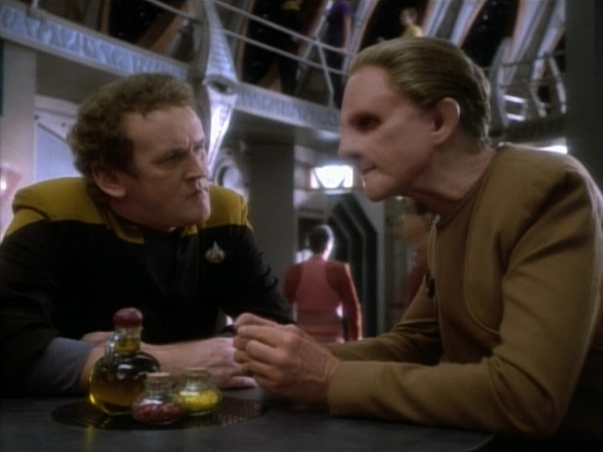 extant_StarTrekDS9_1x20-InTheHandsOfTheProphets_02414.jpg