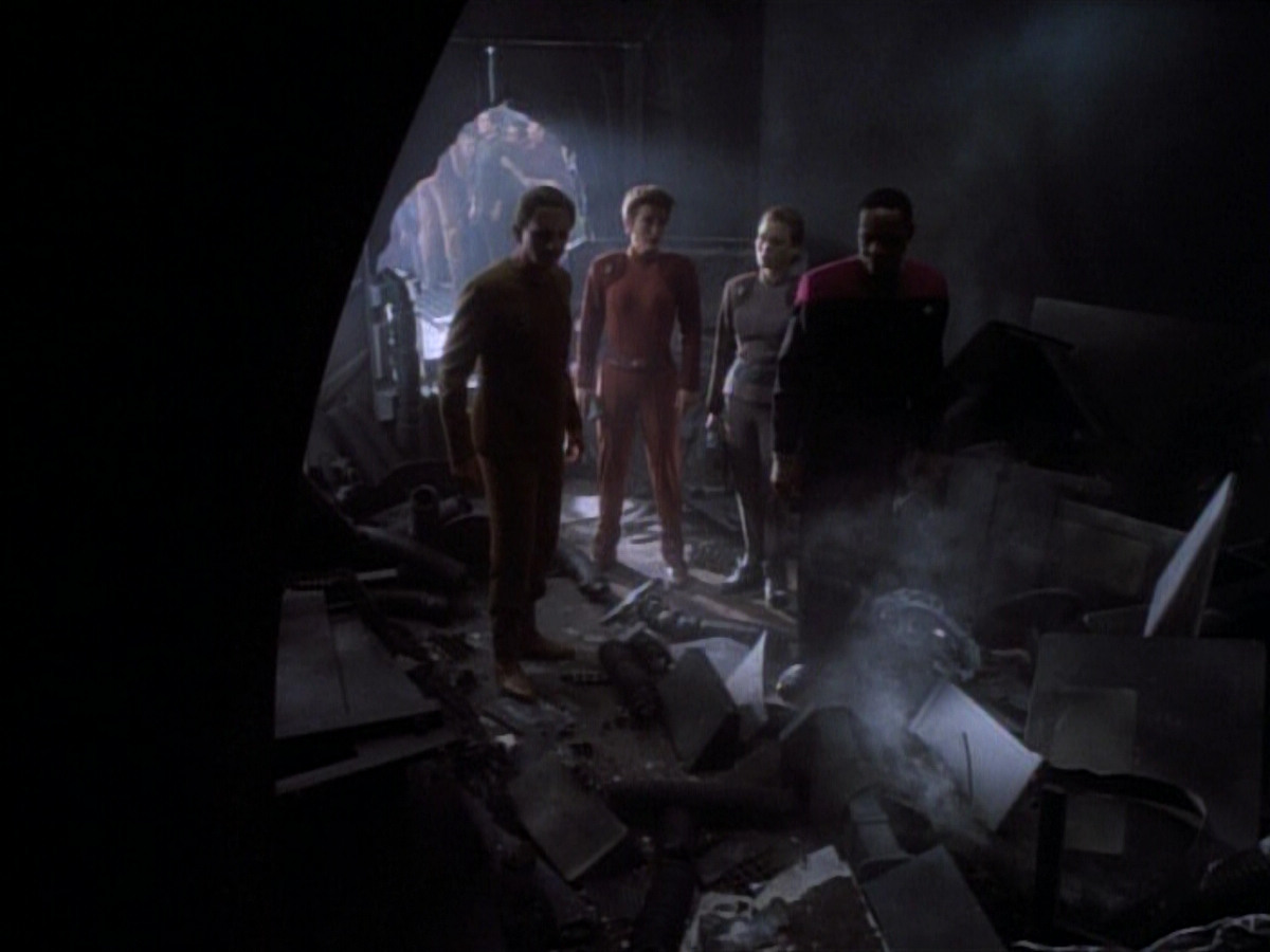 extant_StarTrekDS9_1x20-InTheHandsOfTheProphets_02483.jpg