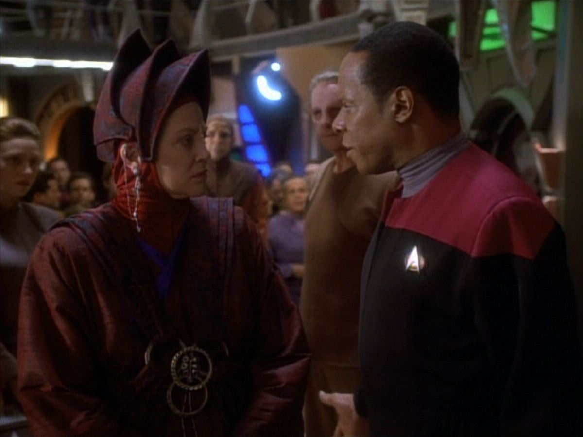 extant_StarTrekDS9_1x20-InTheHandsOfTheProphets_02519.jpg