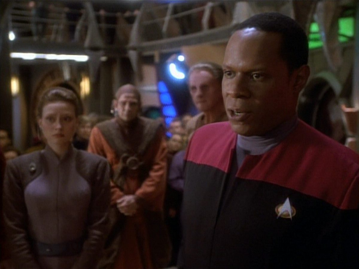 extant_StarTrekDS9_1x20-InTheHandsOfTheProphets_02546.jpg