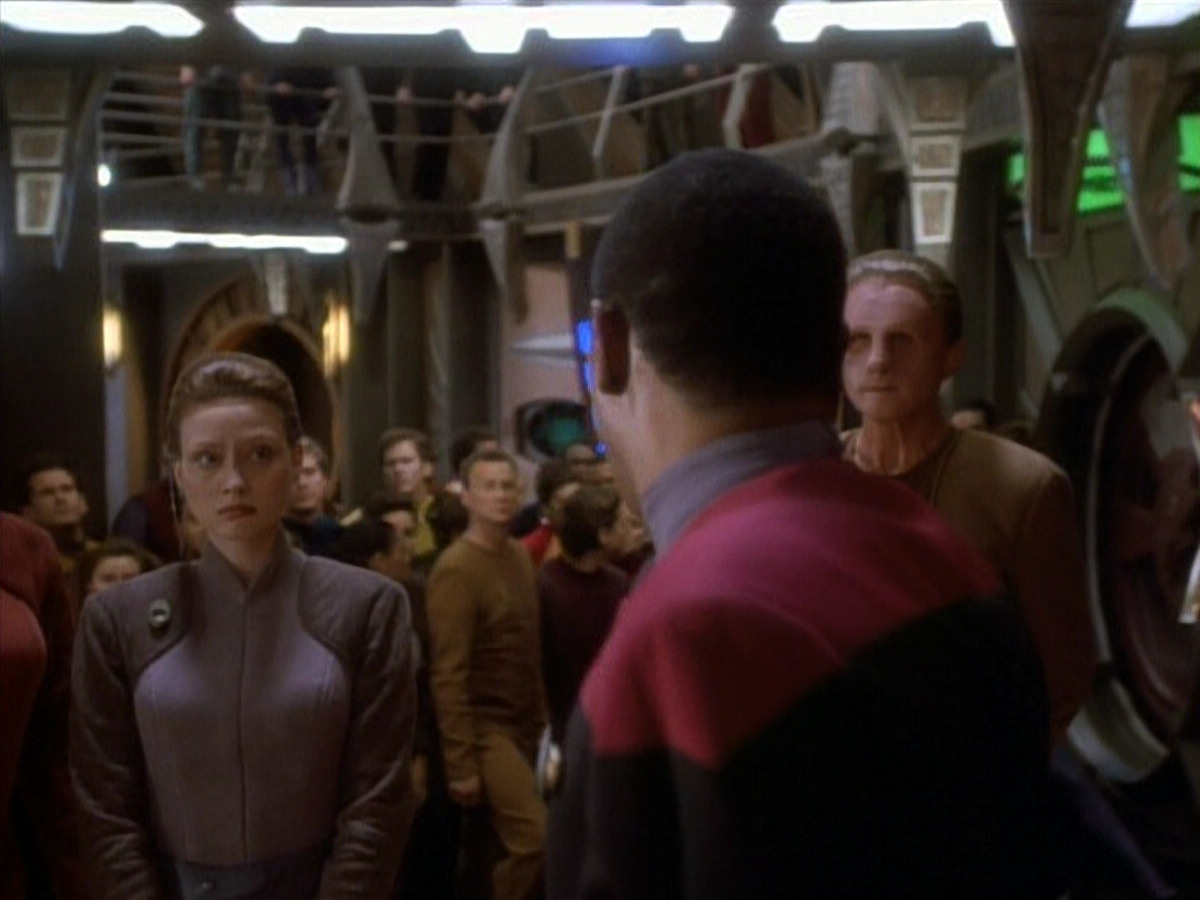 extant_StarTrekDS9_1x20-InTheHandsOfTheProphets_02561.jpg