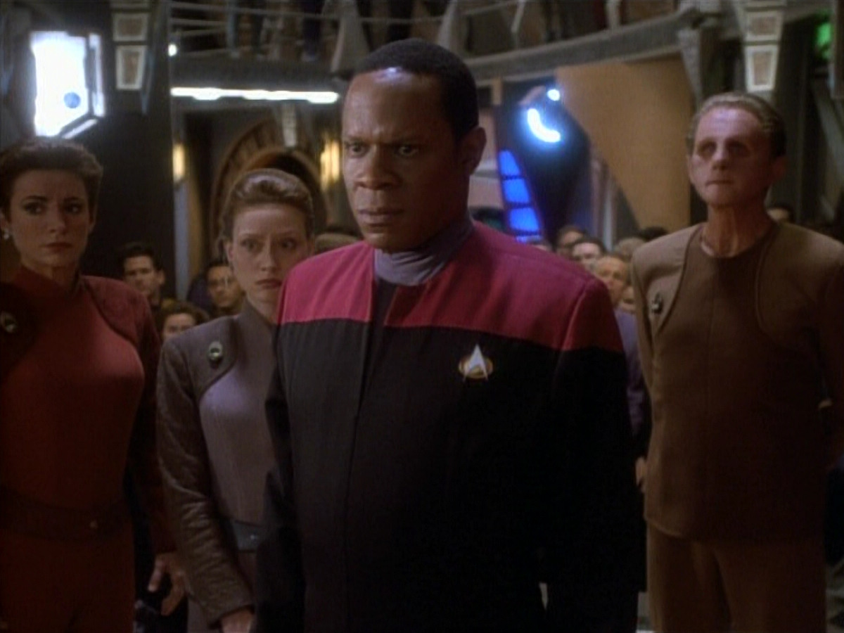 extant_StarTrekDS9_1x20-InTheHandsOfTheProphets_02570.jpg
