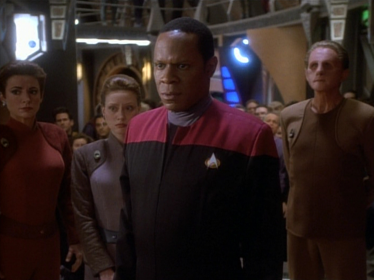 extant_StarTrekDS9_1x20-InTheHandsOfTheProphets_02571.jpg
