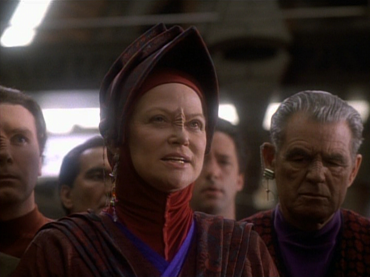 extant_StarTrekDS9_1x20-InTheHandsOfTheProphets_02581.jpg
