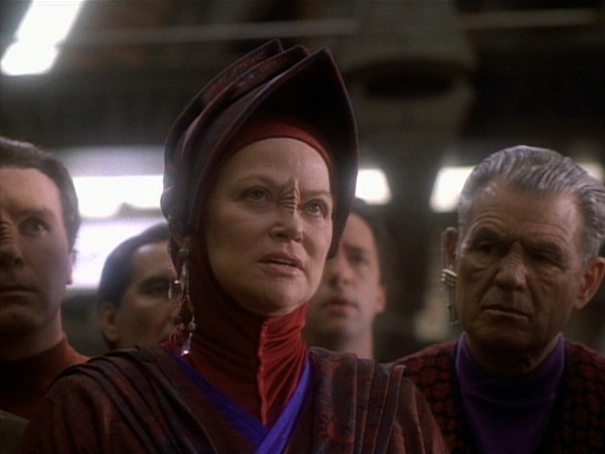 extant_StarTrekDS9_1x20-InTheHandsOfTheProphets_02583.jpg