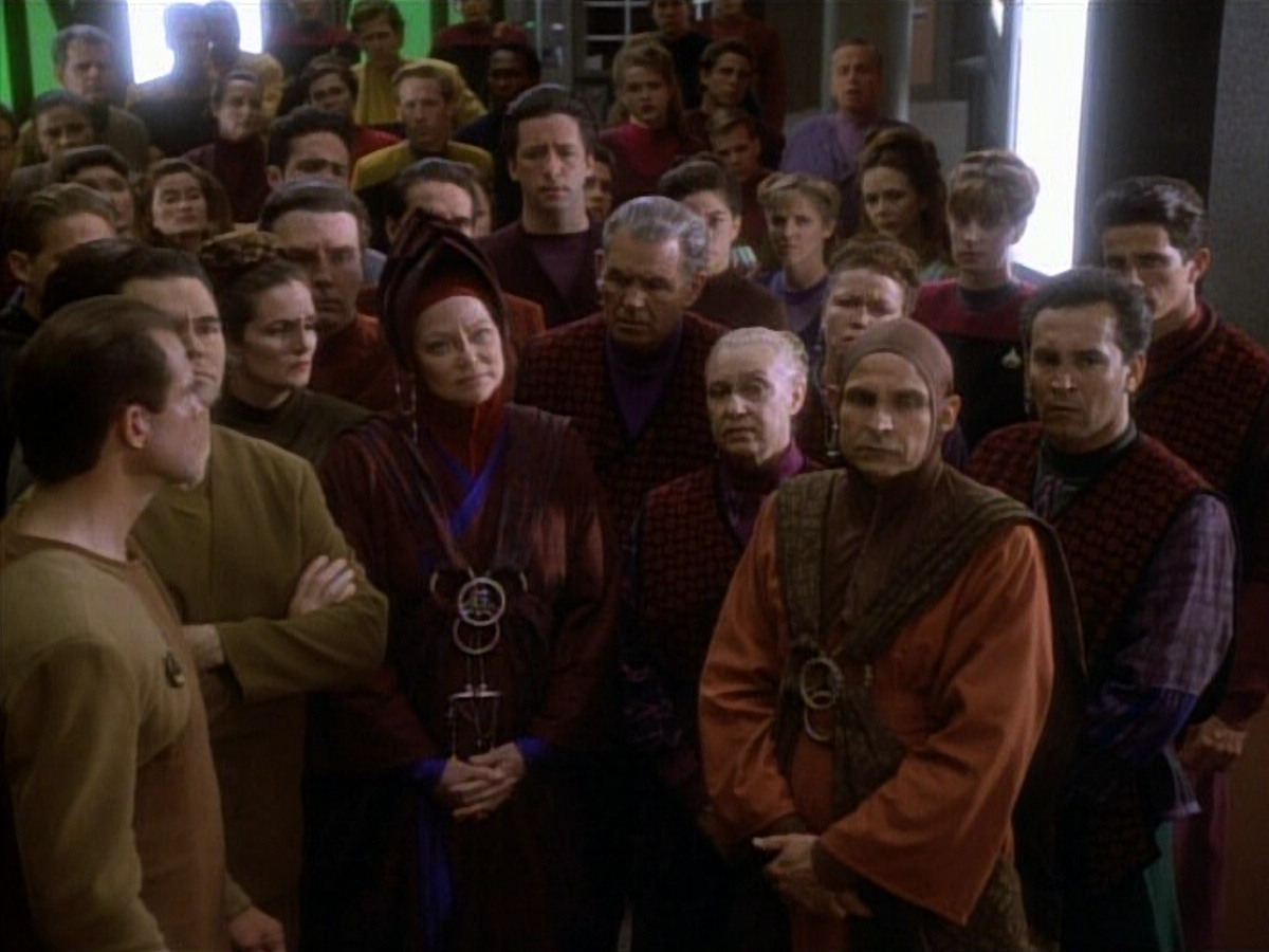 extant_StarTrekDS9_1x20-InTheHandsOfTheProphets_02644.jpg
