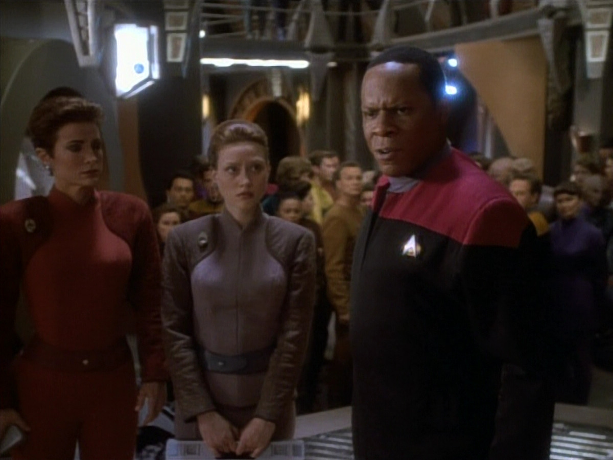 extant_StarTrekDS9_1x20-InTheHandsOfTheProphets_02652.jpg