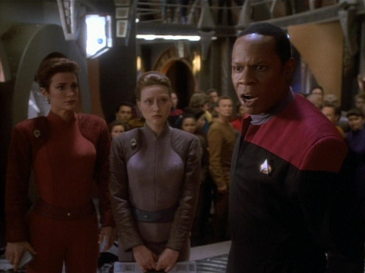 extant_StarTrekDS9_1x20-InTheHandsOfTheProphets_02654.jpg