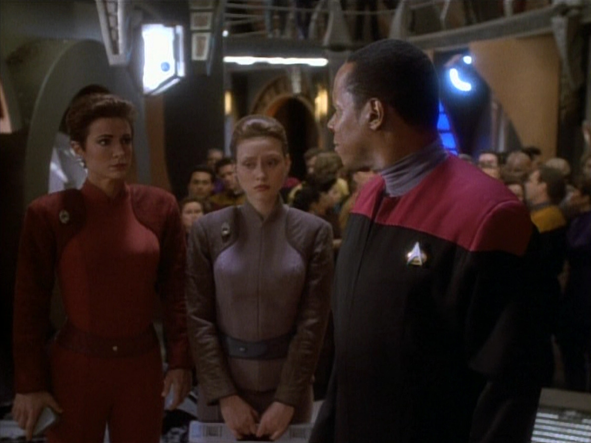 extant_StarTrekDS9_1x20-InTheHandsOfTheProphets_02658.jpg