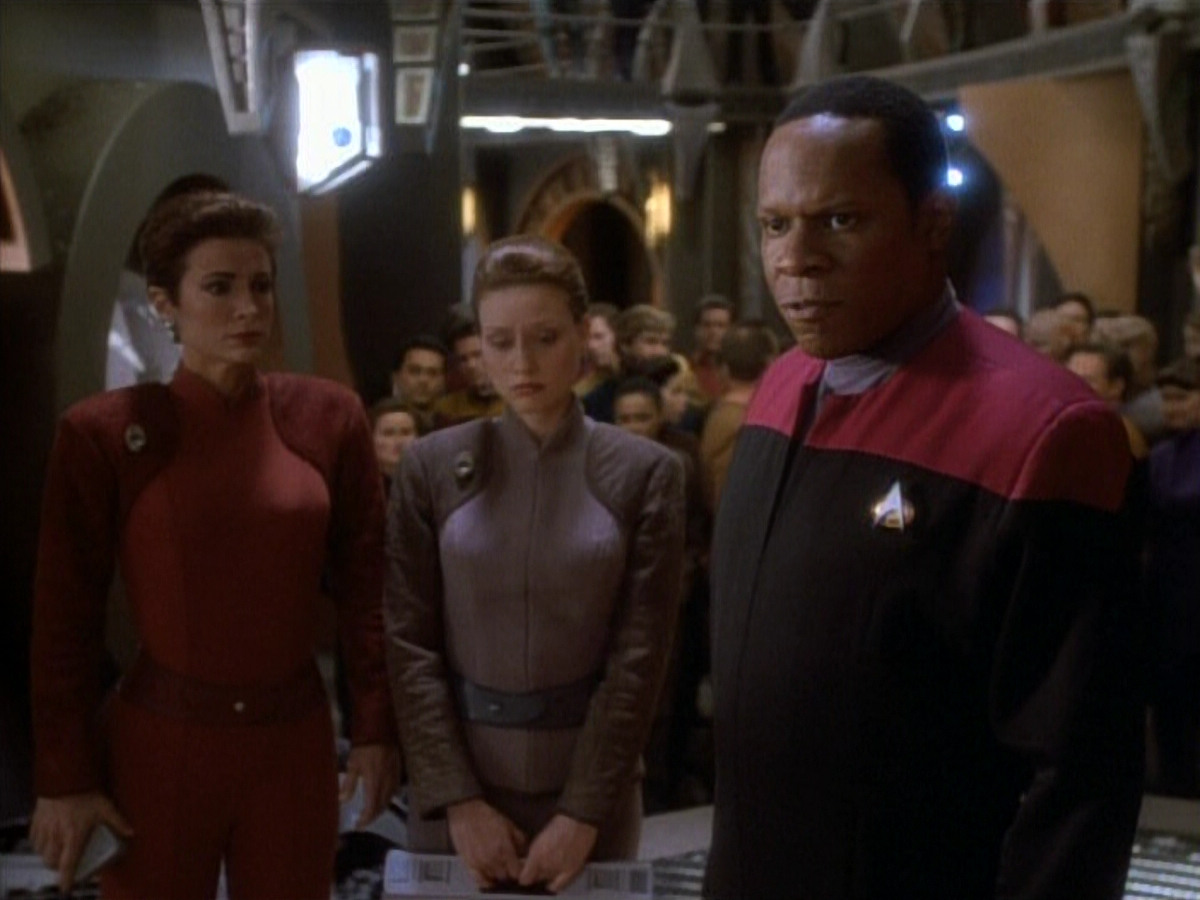 extant_StarTrekDS9_1x20-InTheHandsOfTheProphets_02671.jpg