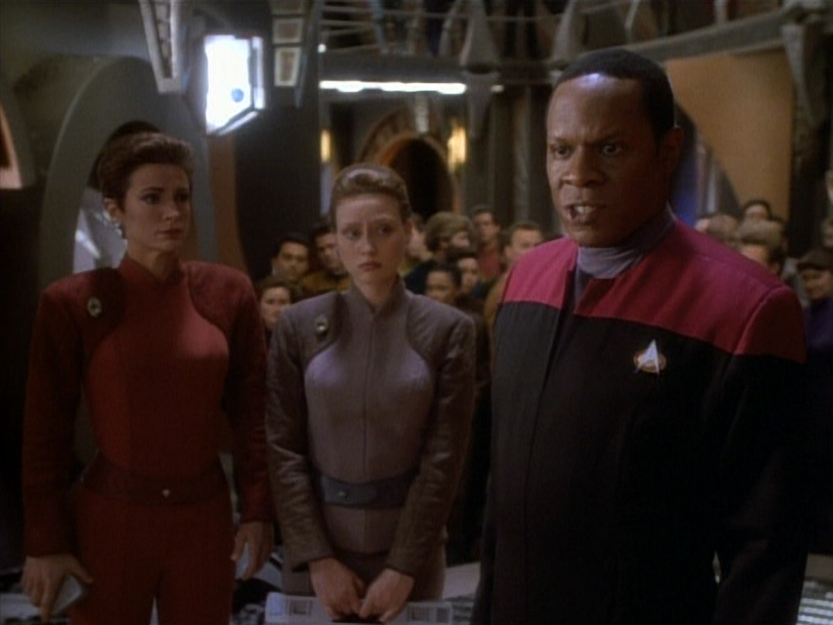 extant_StarTrekDS9_1x20-InTheHandsOfTheProphets_02675.jpg