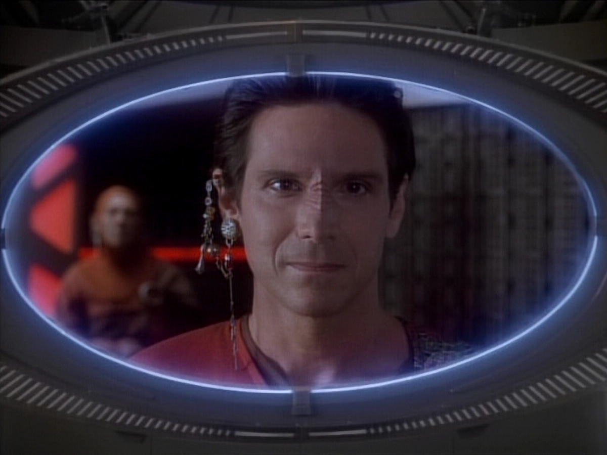 extant_StarTrekDS9_1x20-InTheHandsOfTheProphets_02860.jpg