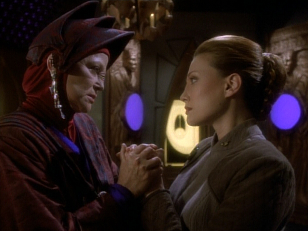 extant_StarTrekDS9_1x20-InTheHandsOfTheProphets_02938.jpg