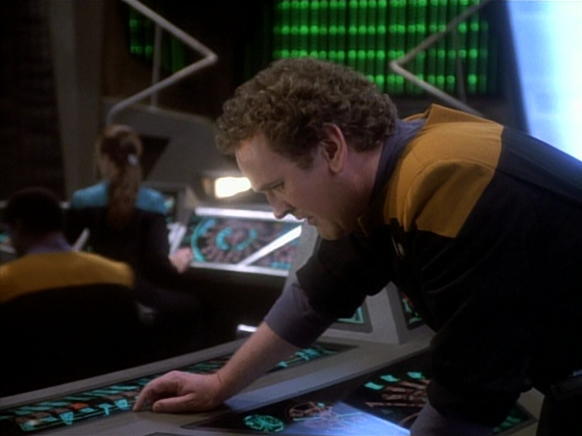 extant_StarTrekDS9_1x20-InTheHandsOfTheProphets_02973.jpg