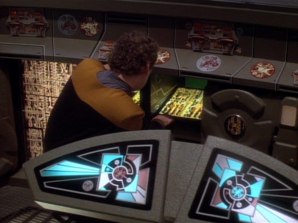 extant_StarTrekDS9_1x20-InTheHandsOfTheProphets_03005.jpg