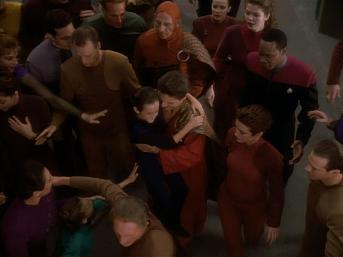 extant_StarTrekDS9_1x20-InTheHandsOfTheProphets_03064.jpg