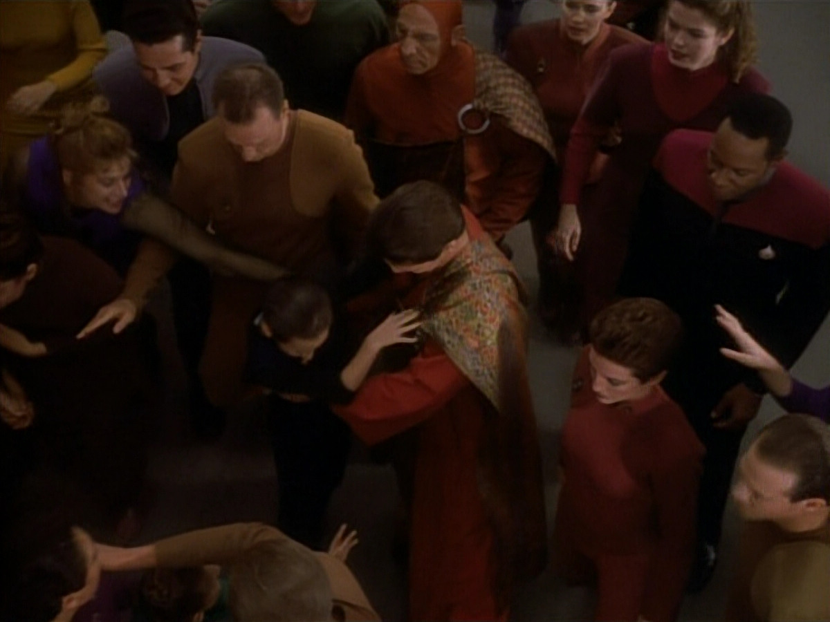 extant_StarTrekDS9_1x20-InTheHandsOfTheProphets_03065.jpg