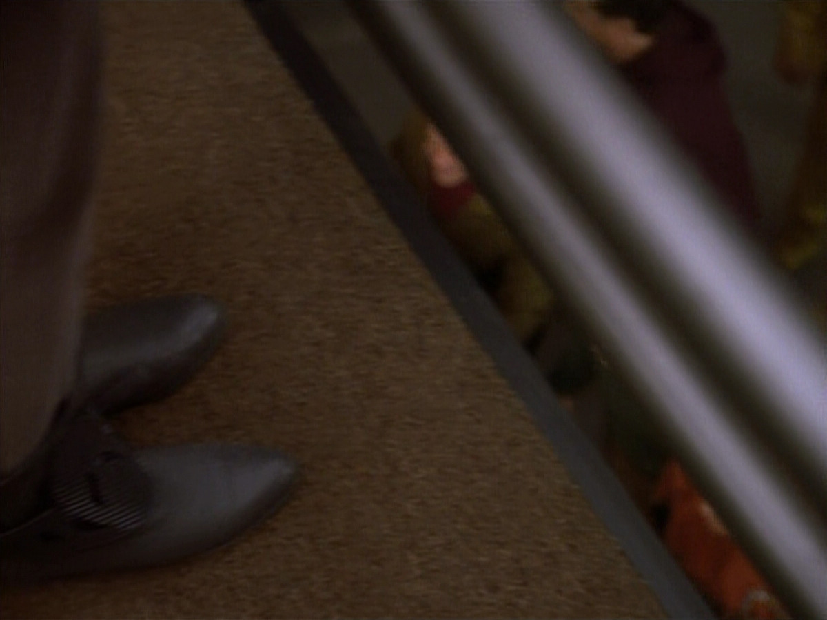 extant_StarTrekDS9_1x20-InTheHandsOfTheProphets_03070.jpg