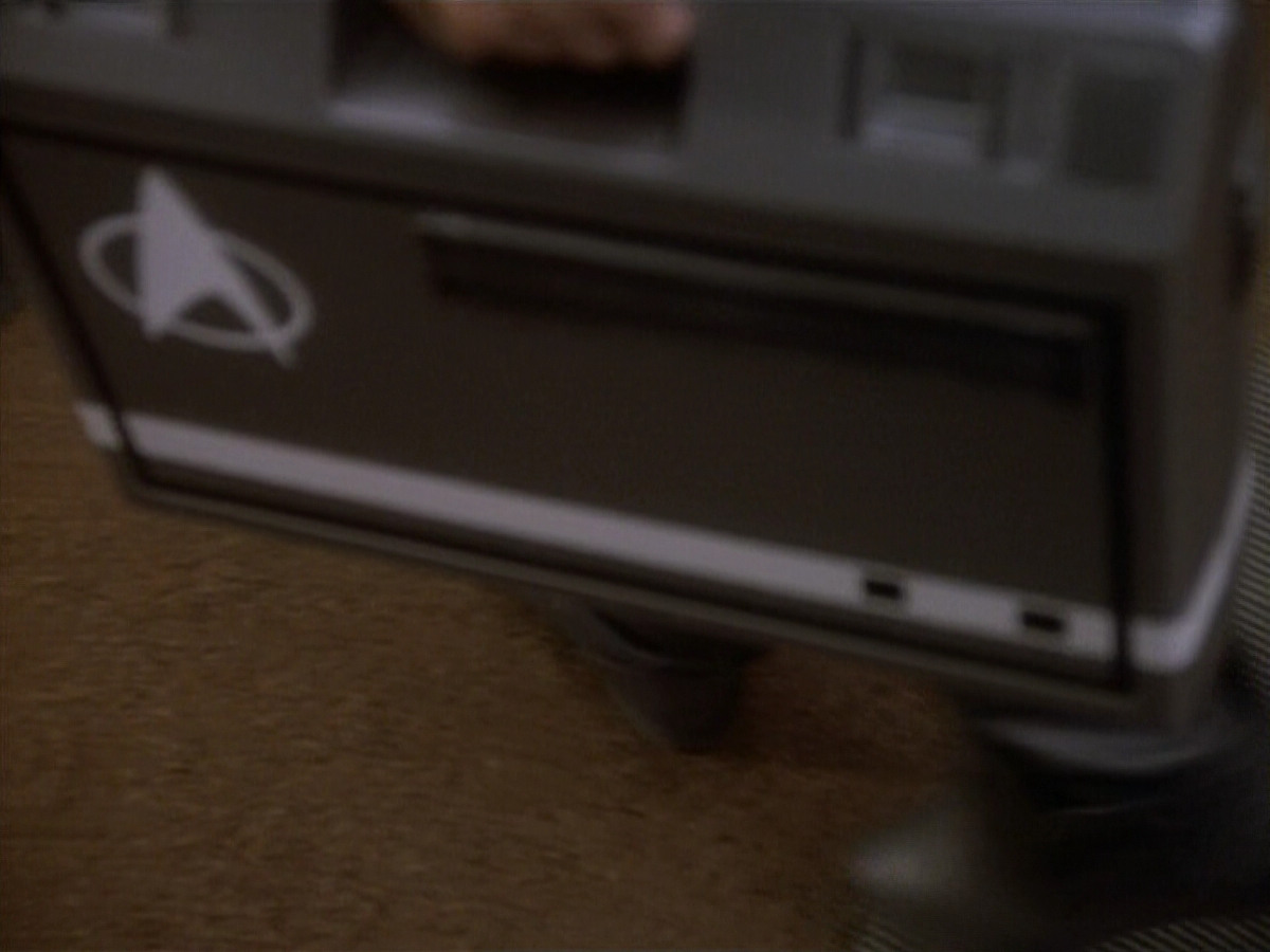 extant_StarTrekDS9_1x20-InTheHandsOfTheProphets_03074.jpg