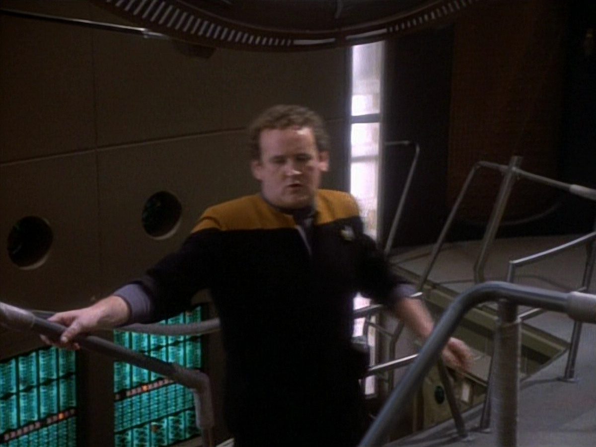 extant_StarTrekDS9_1x20-InTheHandsOfTheProphets_03105.jpg