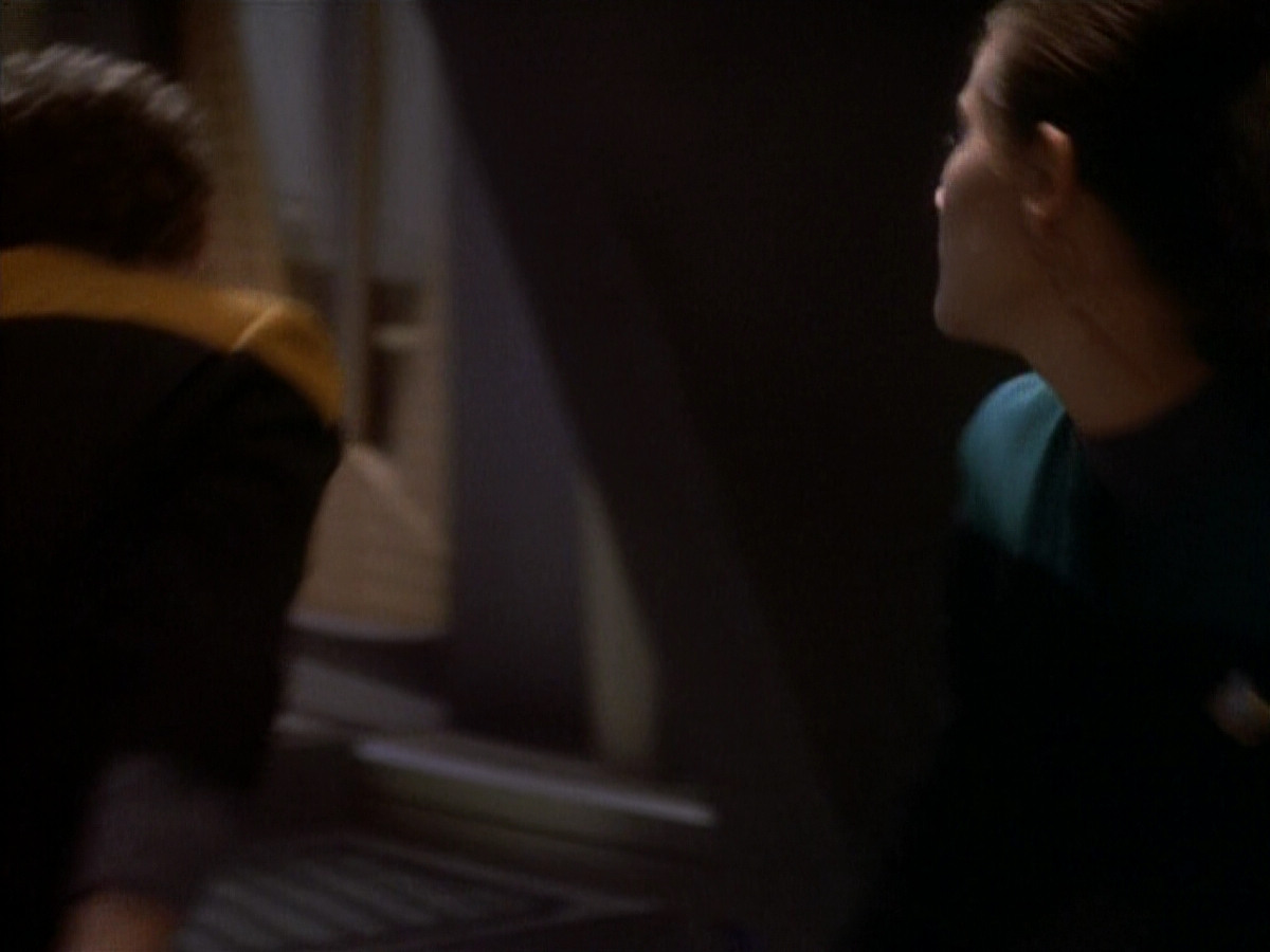 extant_StarTrekDS9_1x20-InTheHandsOfTheProphets_03171.jpg