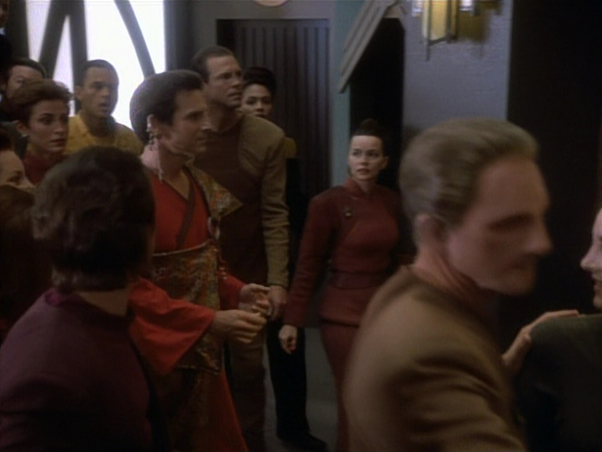 extant_StarTrekDS9_1x20-InTheHandsOfTheProphets_03191.jpg