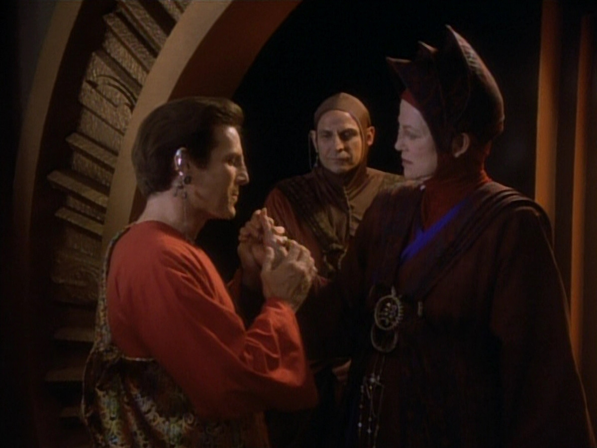 extant_StarTrekDS9_1x20-InTheHandsOfTheProphets_03203.jpg
