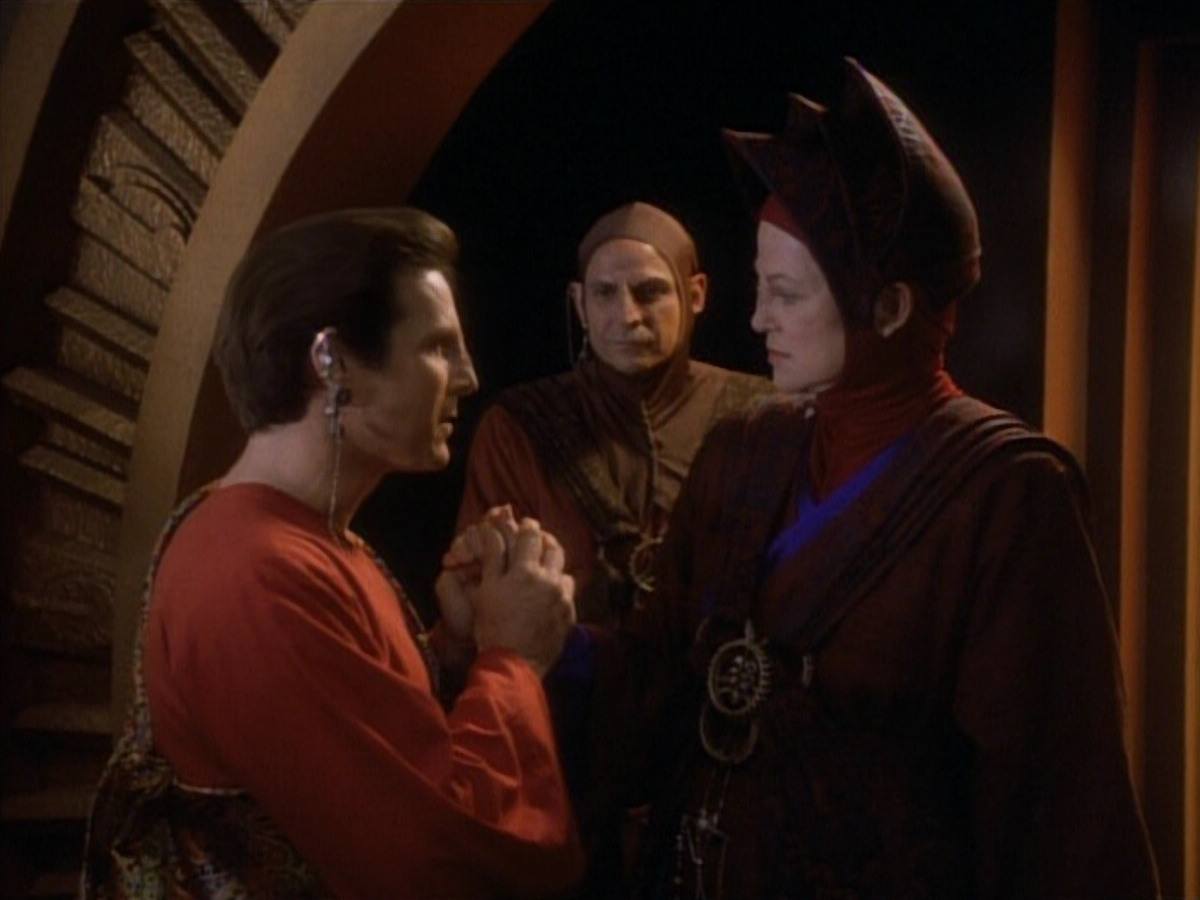 extant_StarTrekDS9_1x20-InTheHandsOfTheProphets_03205.jpg