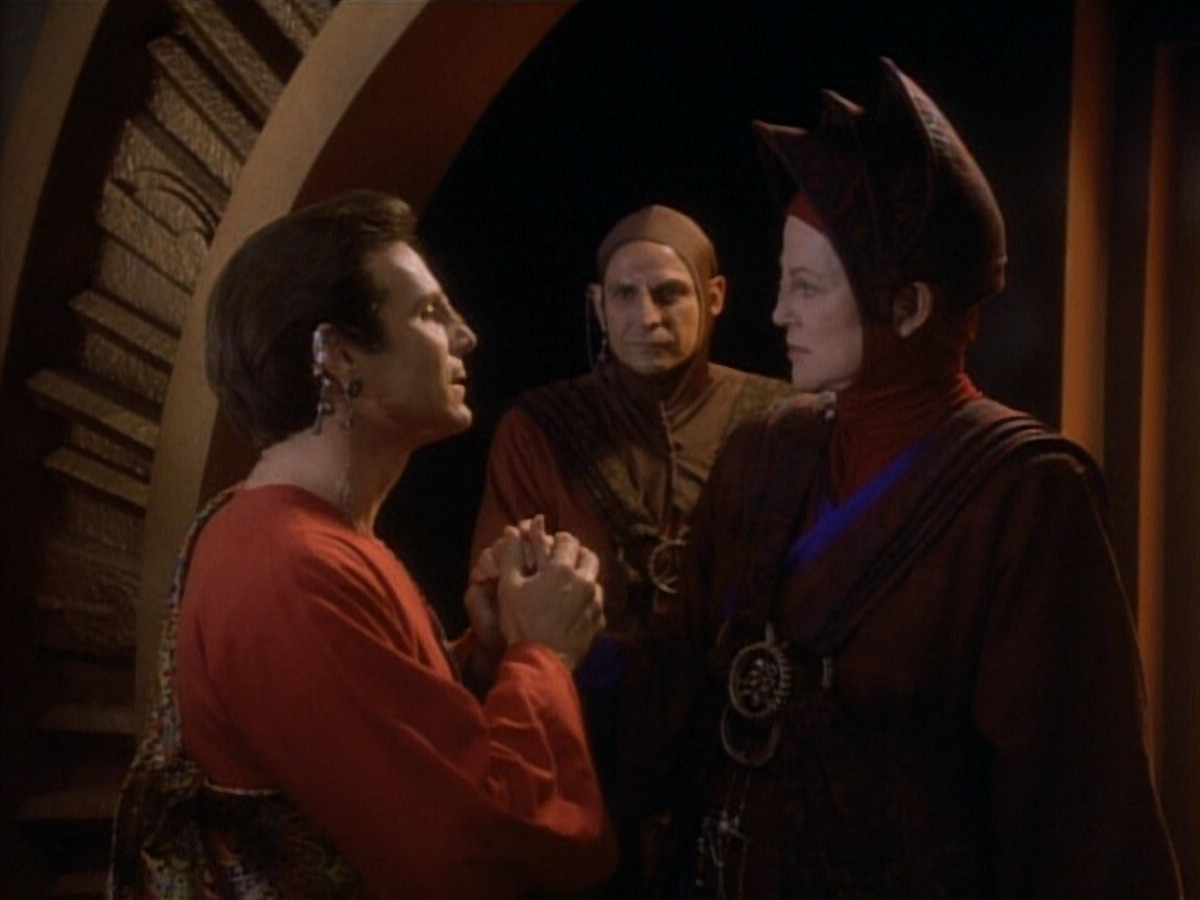 extant_StarTrekDS9_1x20-InTheHandsOfTheProphets_03207.jpg