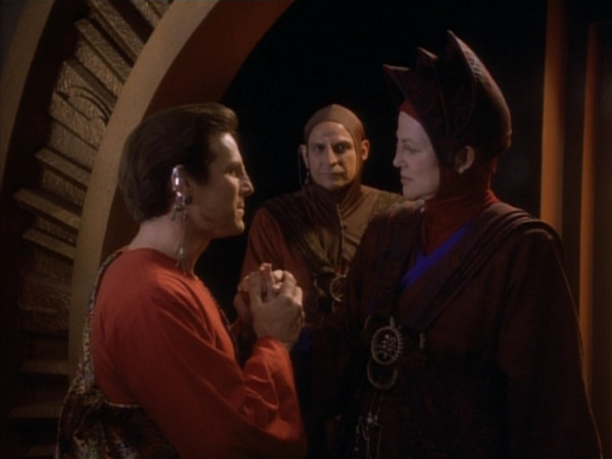 extant_StarTrekDS9_1x20-InTheHandsOfTheProphets_03216.jpg