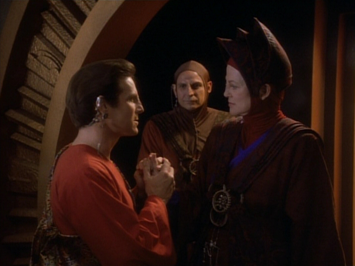 extant_StarTrekDS9_1x20-InTheHandsOfTheProphets_03219.jpg
