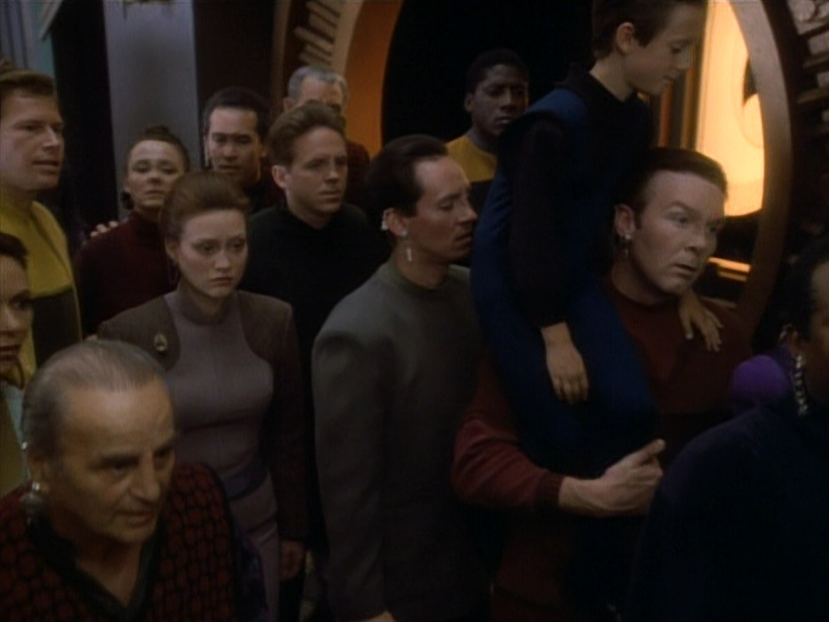 extant_StarTrekDS9_1x20-InTheHandsOfTheProphets_03241.jpg
