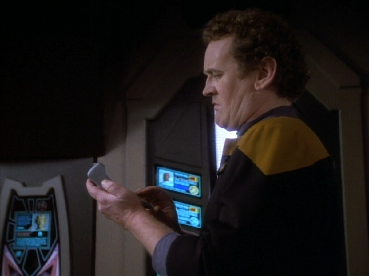 extant_StarTrekDS9_1x20-InTheHandsOfTheProphets_03265.jpg
